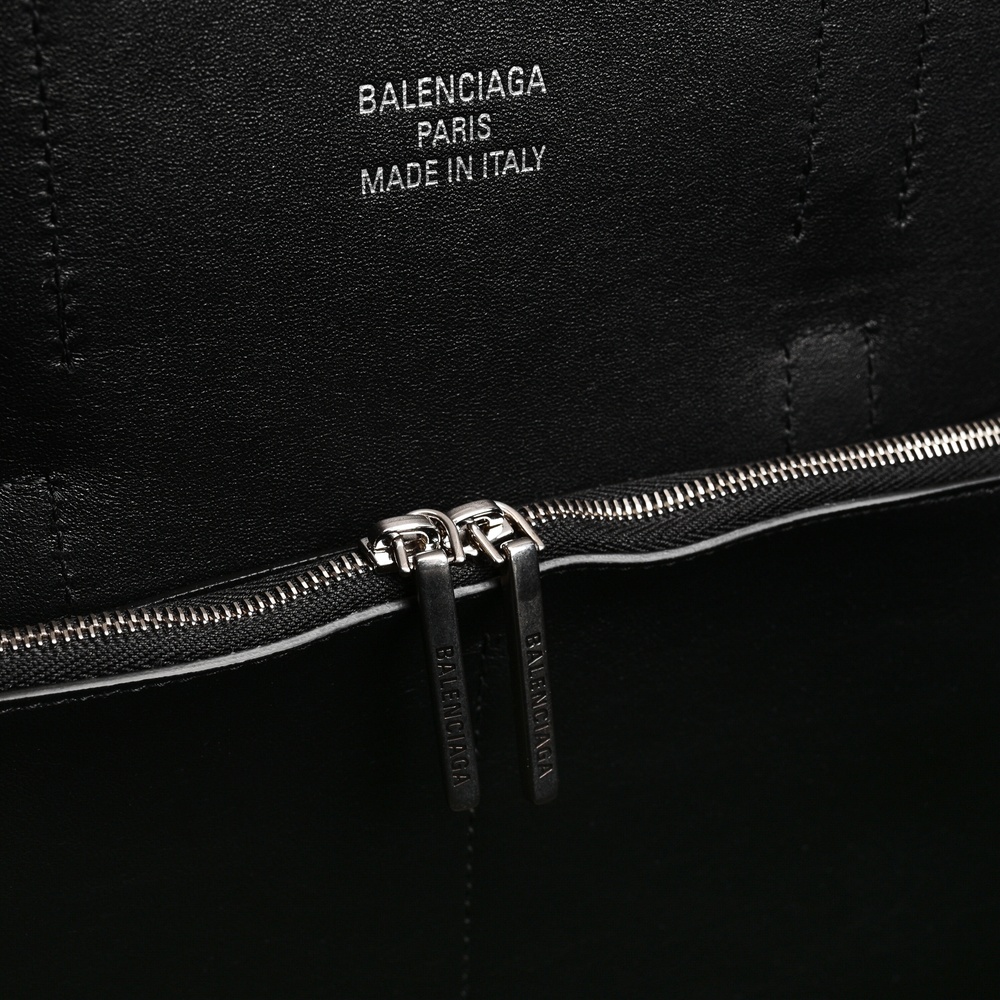сумка Bel Air Balenciaga — фото и цены