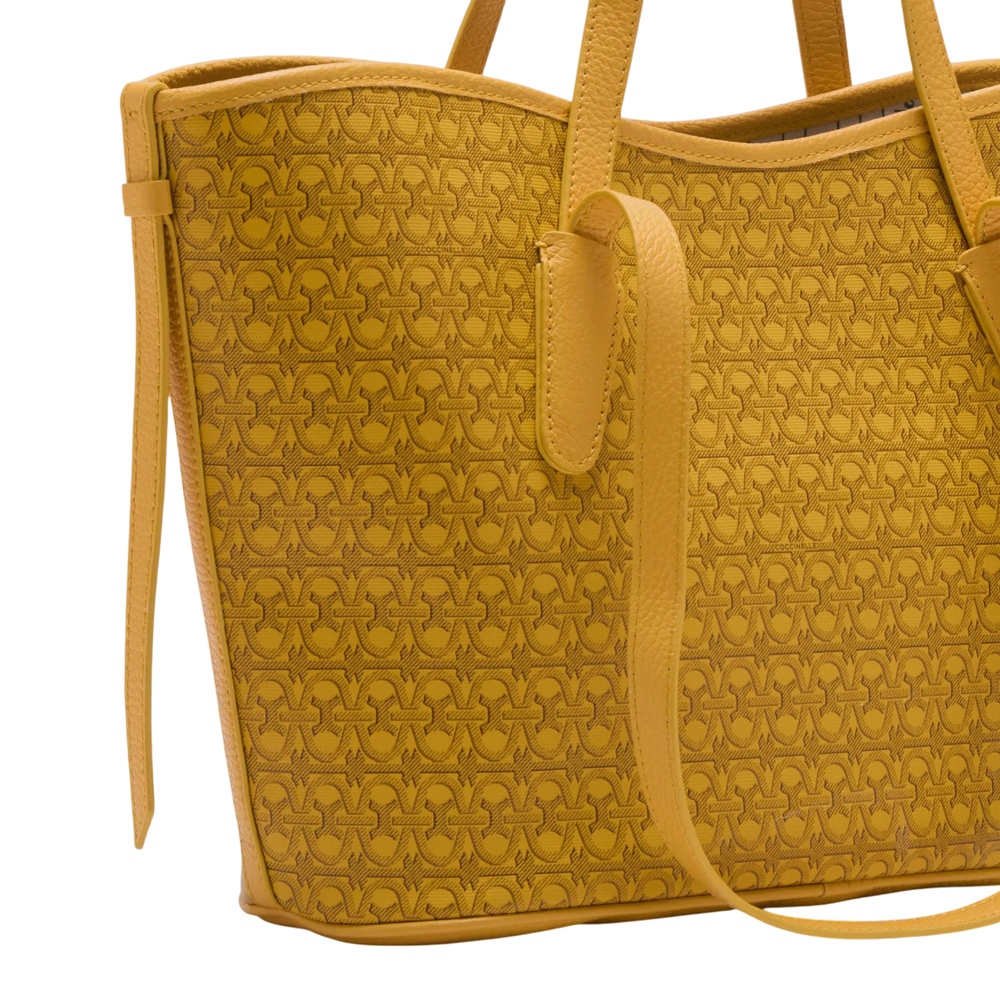 сумка Never Without bag Coccinelle — фото и цены
