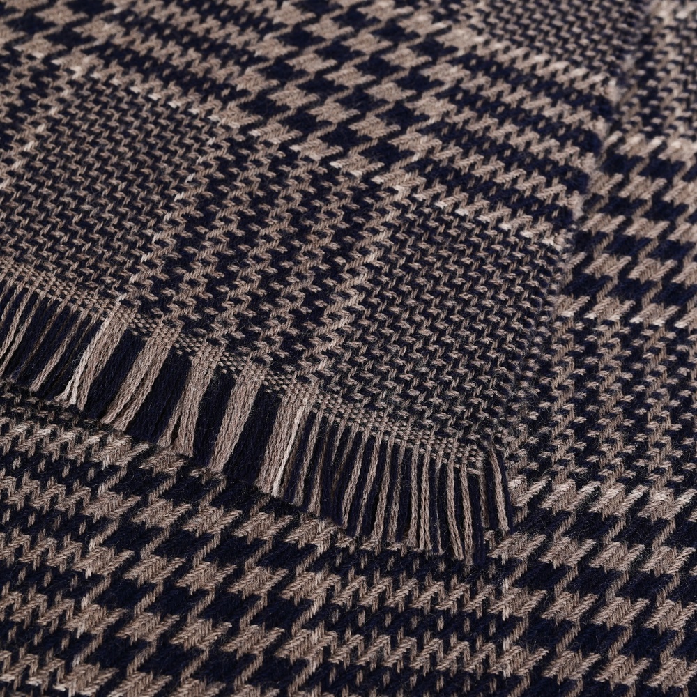 шарф Corneliani — фото и цены