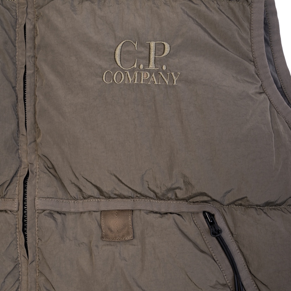 жилет пуховый CP Company — фото и цены