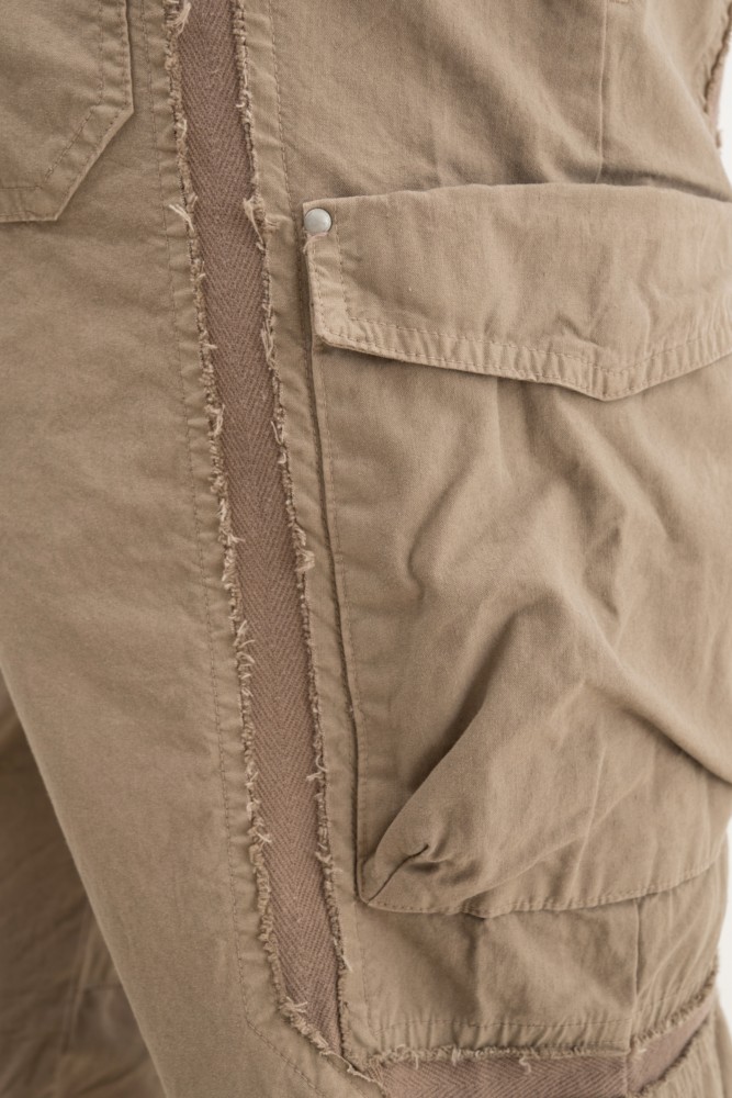 брюки Vintage frame cargo pant John Elliott — фото и цены