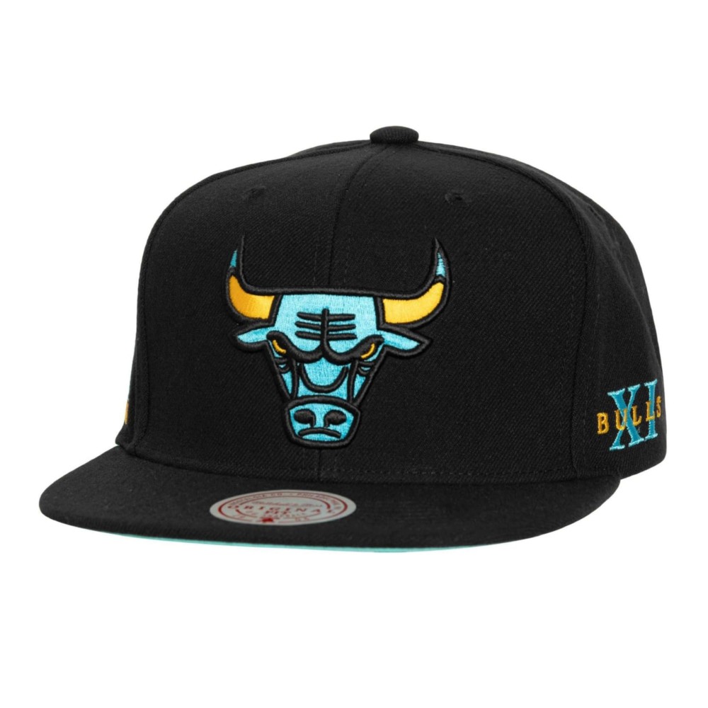 бейсболка Core Xi Snapback Chicago Bulls MITCHELL&NESS — фото и цены