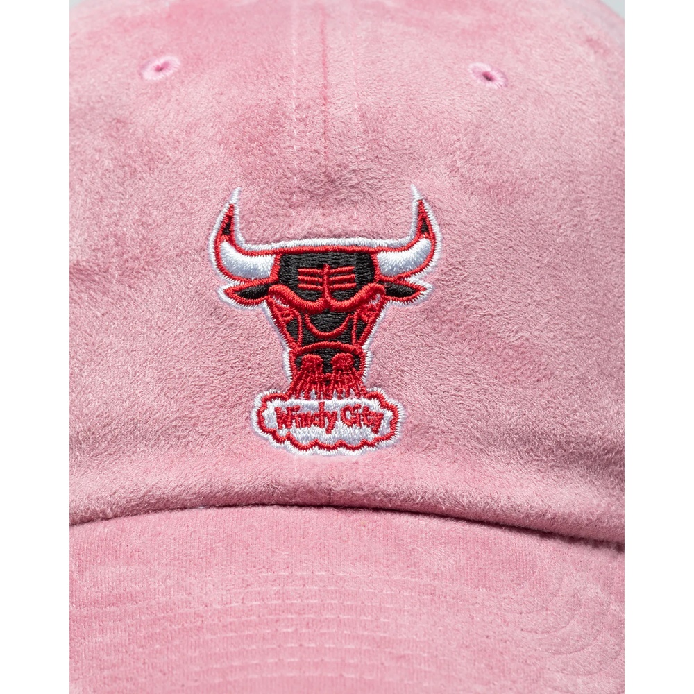 бейсболка Suede Dad Strapback Chicago Bulls MITCHELL&NESS — фото и цены