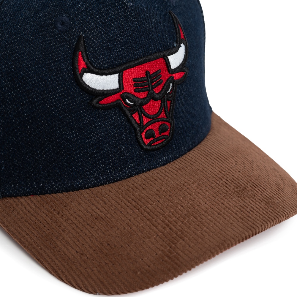Бейсболка Chicago Bulls D-stressed Pro MITCHELL&NESS — фото и цены