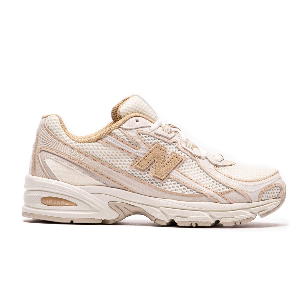 New Balanceкроссовки 740