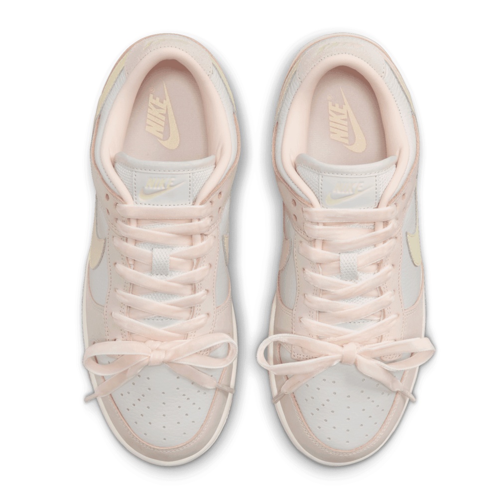 кроссовки Dunk Low Light «Soft Pink» Nike — фото и цены