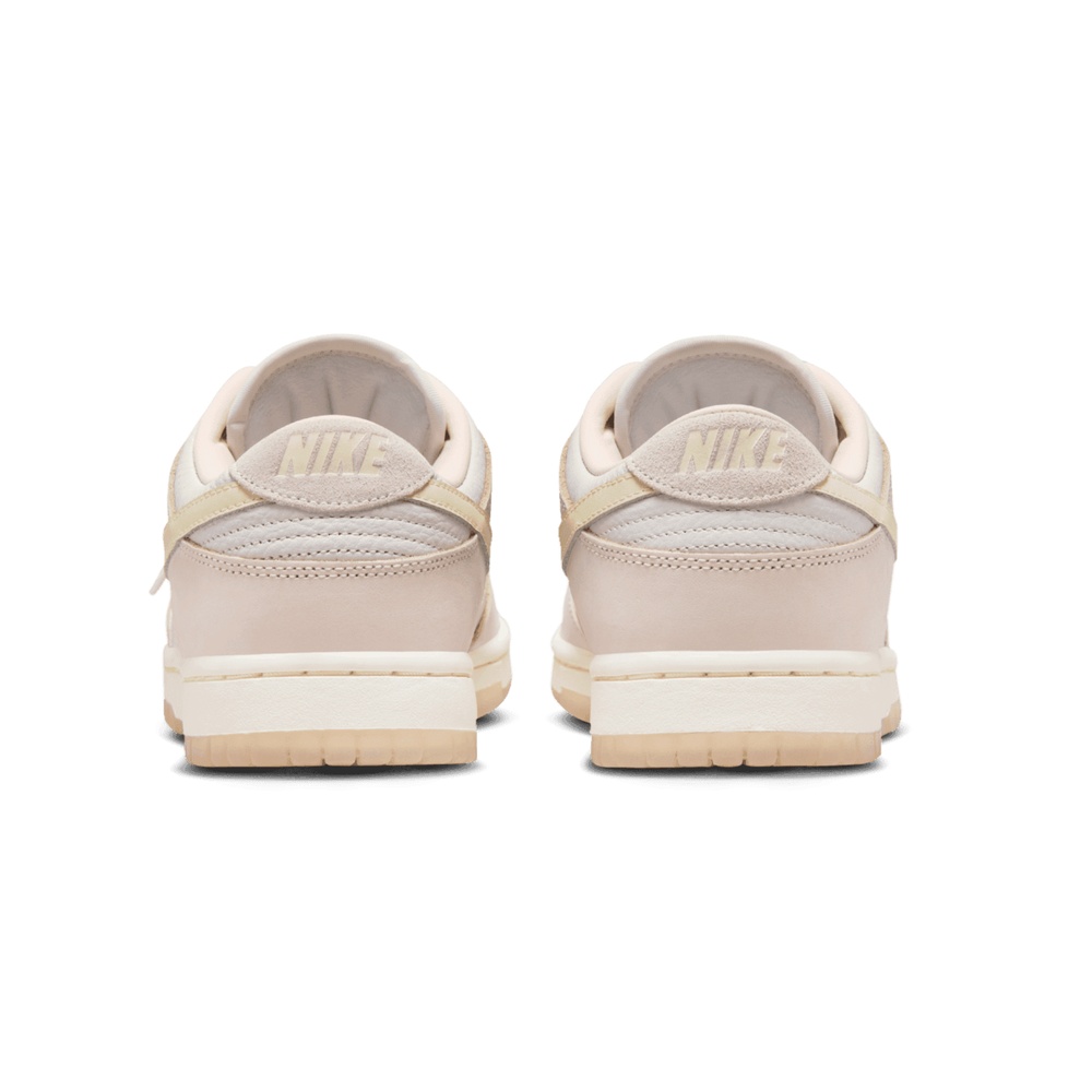 кроссовки Dunk Low Light «Soft Pink» Nike — фото и цены