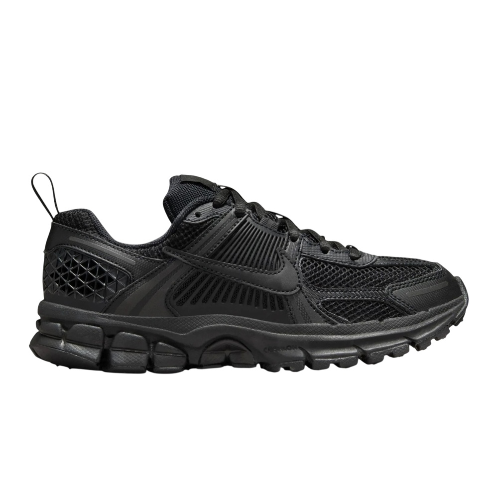 Nikeкроссовки Zoom Vomero 5 «Triple Black»