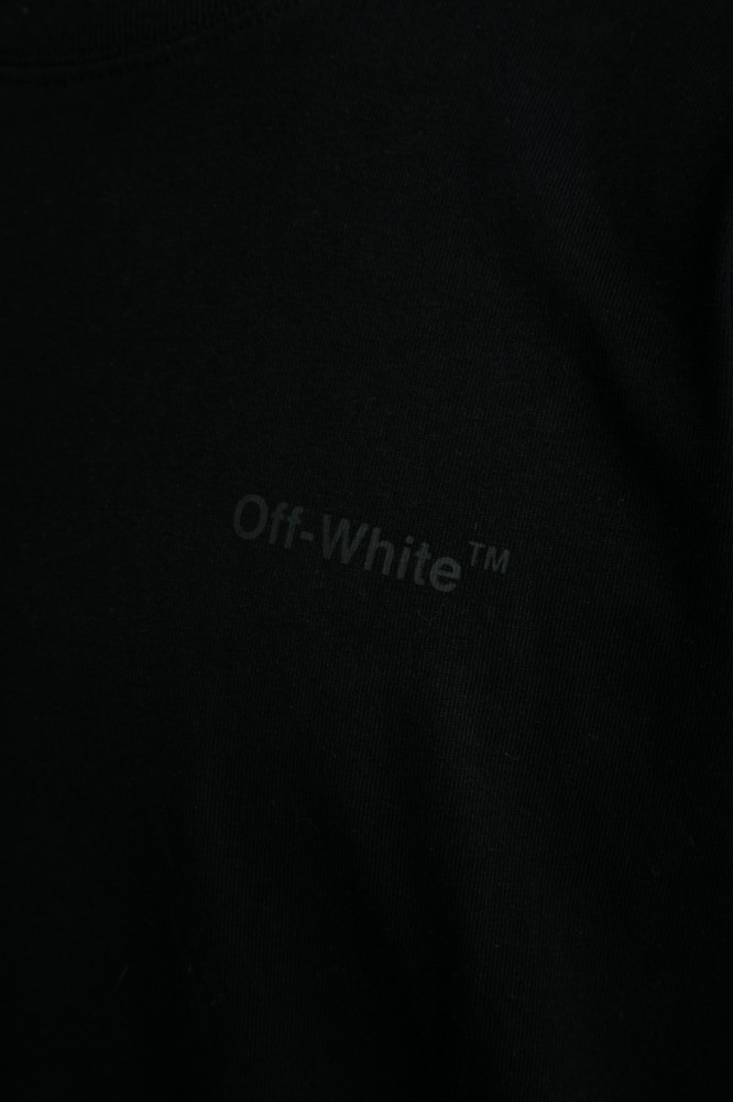 футболка Off-White — фото и цены