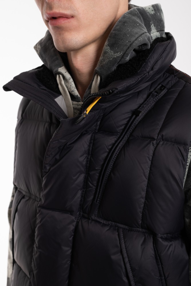 жилет пуховый Parajumpers — фото и цены