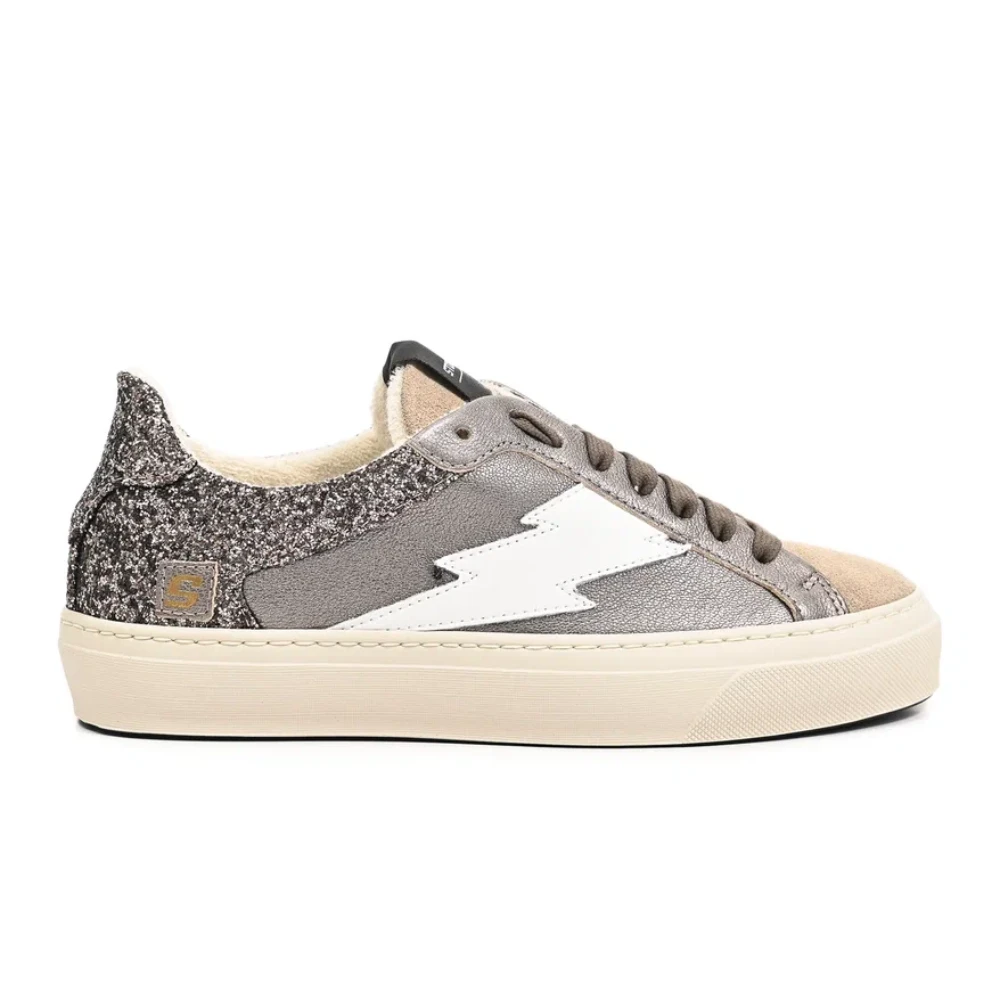STOKE Shoes Targets Wide-Foot Market With New Casual Collection