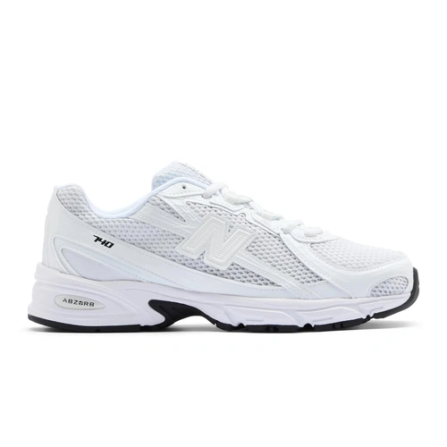 Купить кроссовки 740 от New Balance